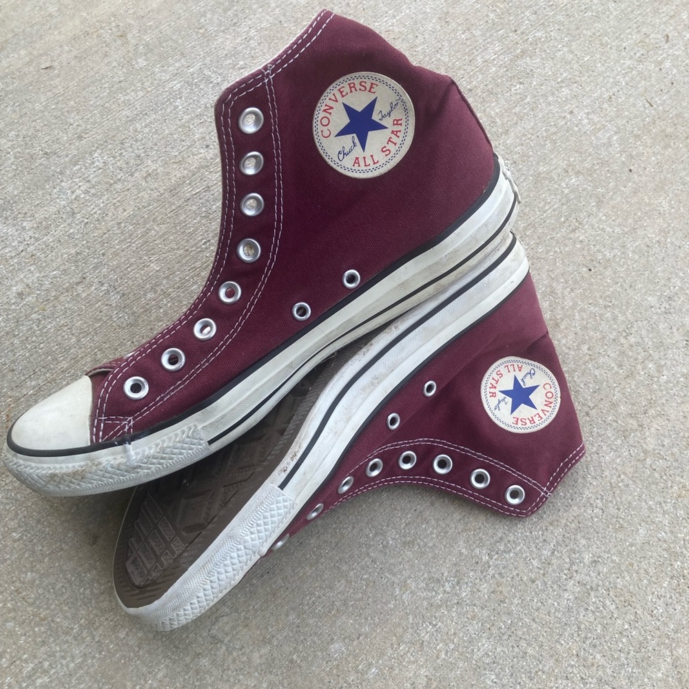 Burgundy Converse trainers